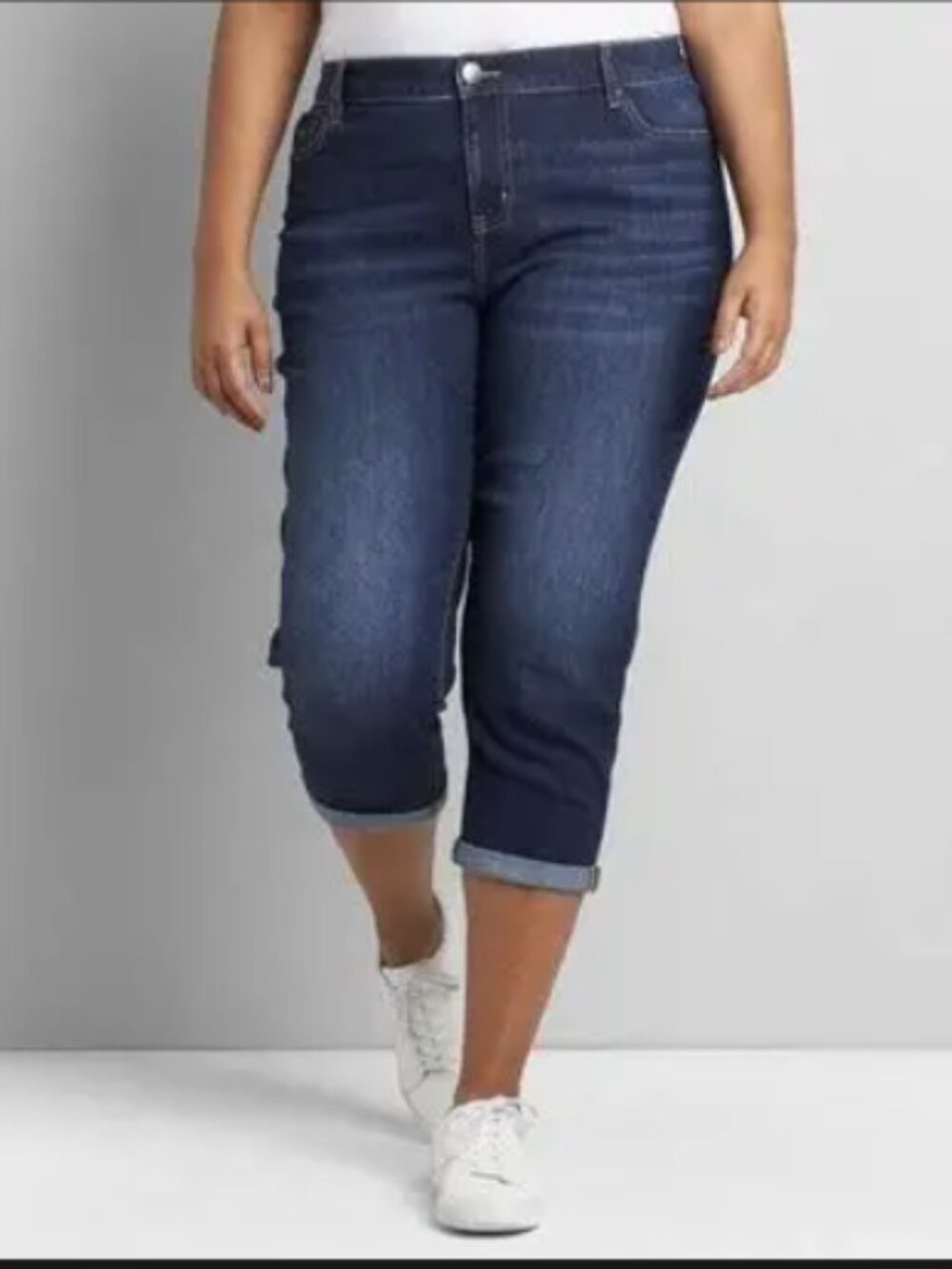 Lane Bryant NWT low rise super stretch medium wash distressed capri denim jeans
